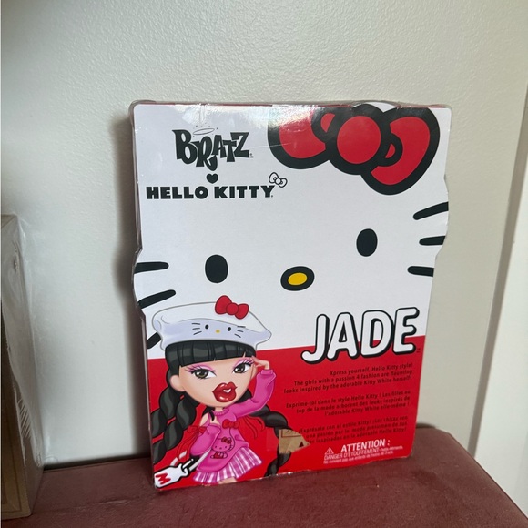 Hello Kitty Bratz - Jade - Picture 2 of 2